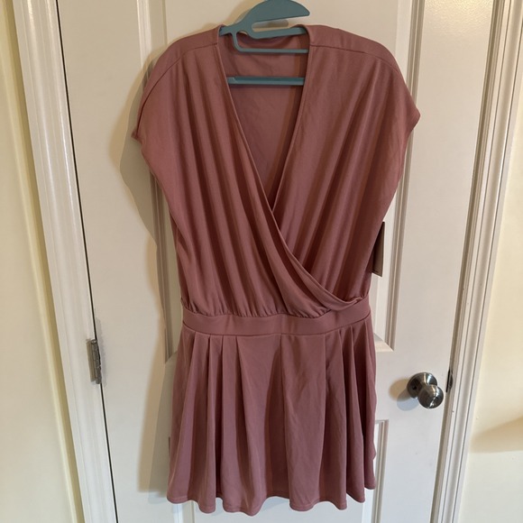 HALARA Pants - Halara V Neck Short Sleeve Pocket Waffle Casual Romper Mauve size XL NEW NWT